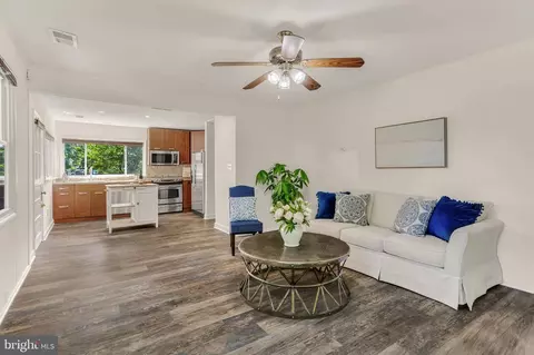 Living - 735 Shore Dr, Edgewater, MD 21037 photo 1 of 2