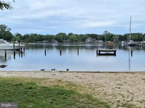 View/Area - 839 Shore Dr, Edgewater, MD 21037 photo 1 of 1
