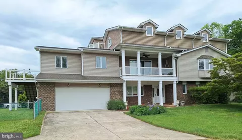839 Shore Dr, Edgewater, MD 21037