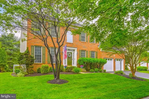 934 Crofton Valley Dr, Gambrills, MD 21054