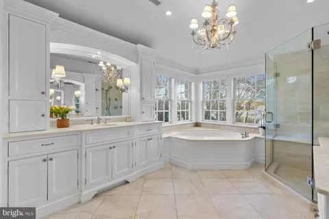 Bath - 1241 Cherry Tree Ln, Annapolis, MD 21403 photo 1 of 2
