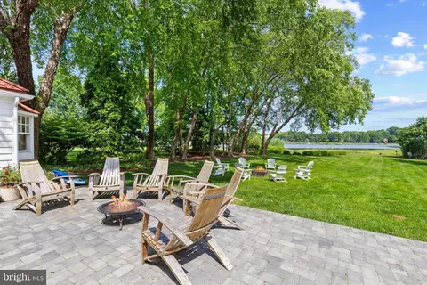 Exterior - 1241 Cherry Tree Ln, Annapolis, MD 21403 photo 6 of 9
