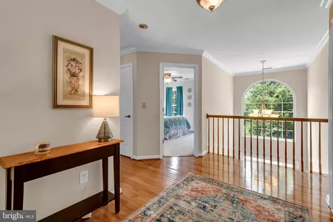 Entry Way - 8139 Showcase Ct, Pasadena, MD 21122 photo 10 of 12
