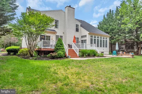 Exterior - 8139 Showcase Ct, Pasadena, MD 21122 photo 5 of 13