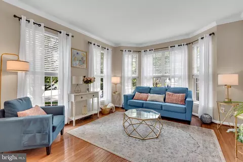 Living - 8139 Showcase Ct, Pasadena, MD 21122 photo 1 of 2