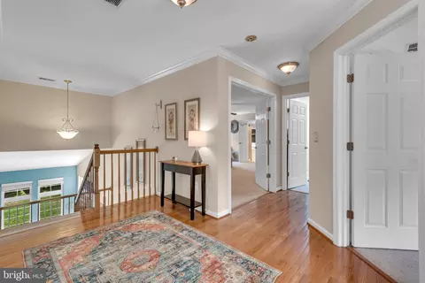 Entry Way - 8139 Showcase Ct, Pasadena, MD 21122 photo 9 of 12