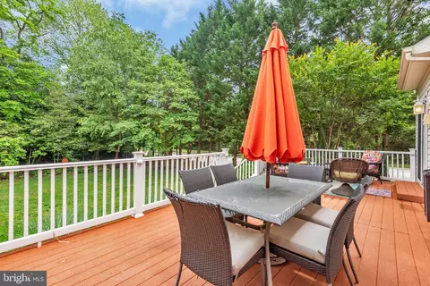Exterior - 8139 Showcase Ct, Pasadena, MD 21122 photo 11 of 13