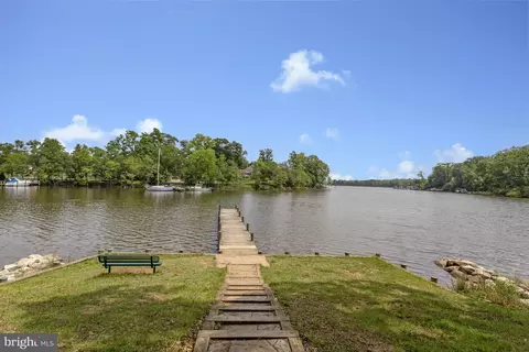 View/Area - 402 Bay View Dr, Edgewater, MD 21037 photo 2 of 3