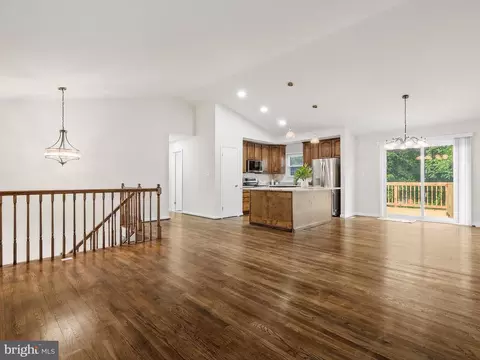 Living - 7604 Mccarron Ct, Hanover, MD 21076 photo 3 of 9