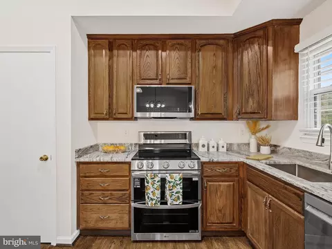 Kitchen - 7604 Mccarron Ct, Hanover, MD 21076 photo 5 of 5