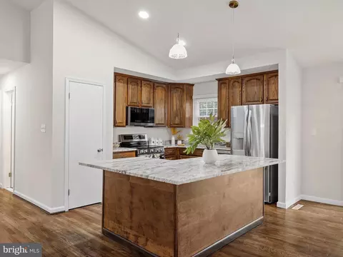Kitchen - 7604 Mccarron Ct, Hanover, MD 21076 photo 2 of 5