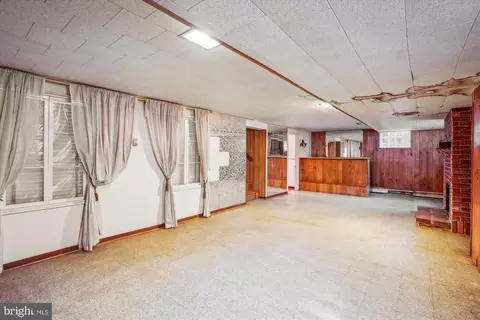 Living - 218 Dale Rd, Pasadena, MD 21122 photo 3 of 3