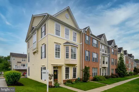 2626 Raptor Dr, Odenton, MD 21113