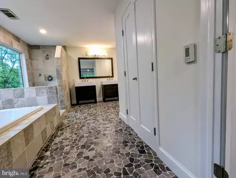 Entry Way - 15 E Nap Ln, Annapolis, MD 21409 photo 2 of 2