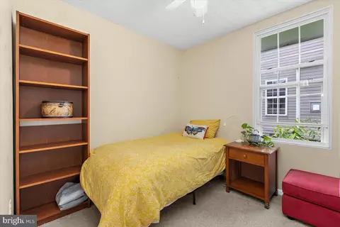 Bedroom - 202 Lakeview Ave, Edgewater, MD 21037 photo 7 of 8