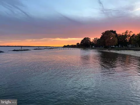 View/Area - 202 Lakeview Ave, Edgewater, MD 21037 photo 6 of 14