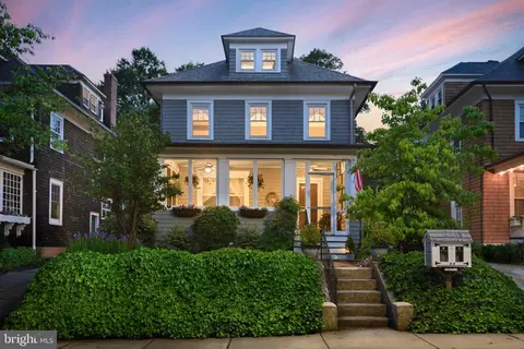 41 Murray Ave, Annapolis, MD 21401