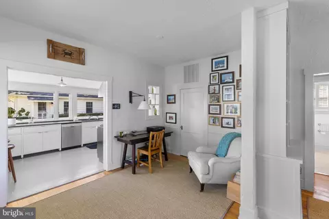 Entry Way - 43 E Lake Dr, Annapolis, MD 21403 photo 1 of 1
