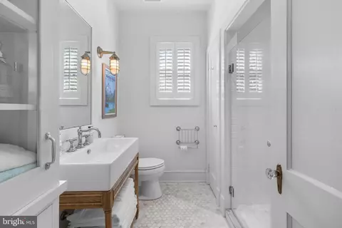 Bath - 43 E Lake Dr, Annapolis, MD 21403 photo 1 of 2