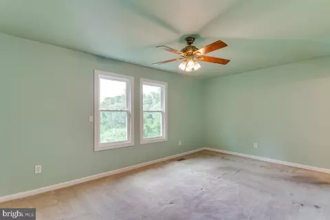 Bedroom - 7607 Stoney Harbor Ct, Pasadena, MD 21122 photo 2 of 11