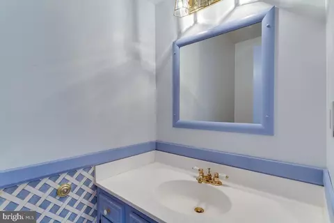 Bath - 7607 Stoney Harbor Ct, Pasadena, MD 21122 photo 1 of 6