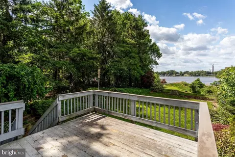 Exterior - 7607 Stoney Harbor Ct, Pasadena, MD 21122 photo 1 of 23