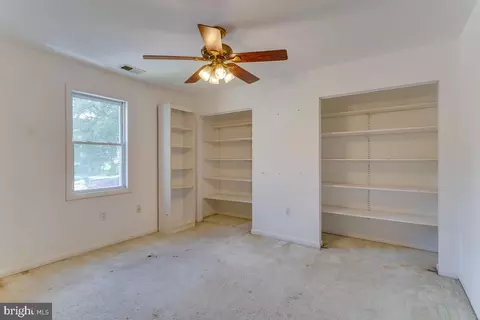 Bedroom - 7607 Stoney Harbor Ct, Pasadena, MD 21122 photo 6 of 11