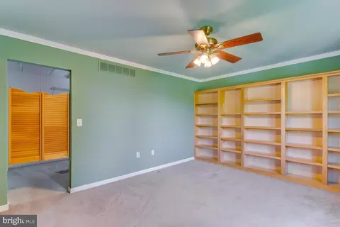 Bedroom - 7607 Stoney Harbor Ct, Pasadena, MD 21122 photo 4 of 11