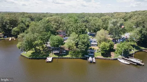 555 Riverside Dr, Pasadena, MD 21122 photo 5