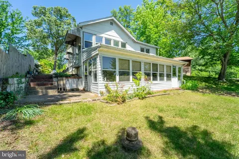 555 Riverside Dr, Pasadena, MD 21122 photo 13