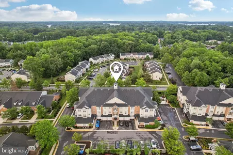 410 Hamlet Club Dr #203, Edgewater, MD 21037