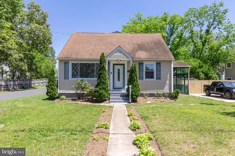 7795 Central Ave, Pasadena, MD 21122