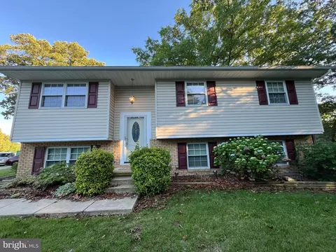114 Gerard Dr, Glen Burnie, MD 21060