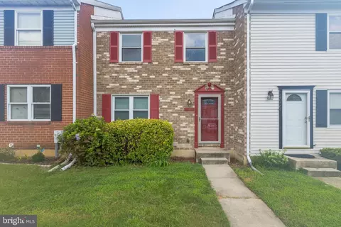 2054 Forest Hill Ln, Crofton, MD 21114 photo 2