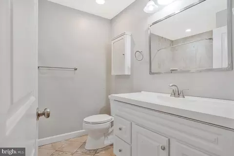 Bath - 1533 Wakefield Rd, Edgewater, MD 21037 photo 1 of 2