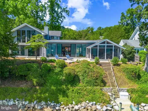 2514 Lyon Dr, Annapolis, MD 21403