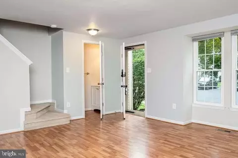 Living - 2506 Log Mill Ct, Crofton, MD 21114 photo 2 of 4