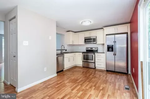 Kitchen - 2506 Log Mill Ct, Crofton, MD 21114 photo 1 of 2