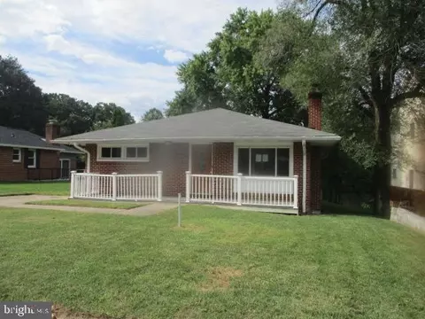 7686 Briar Ln, Pasadena, MD 21122