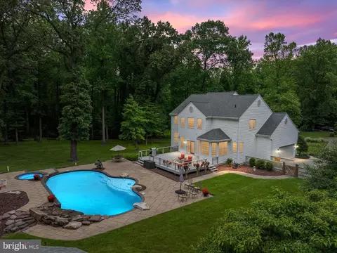 931 Heatherfield Ln, Millersville, MD 21108