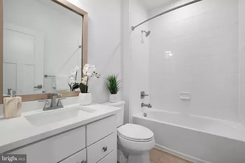 Entry Way - 2148 Nottoway Dr, Hanover, MD 21076 photo 11 of 13