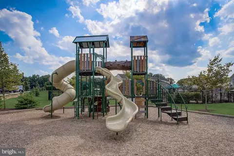 View/Area - 2148 Nottoway Dr, Hanover, MD 21076 photo 2 of 4
