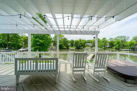 Exterior - 3930 Cove Rd, Edgewater, MD 21037 photo 4 of 4