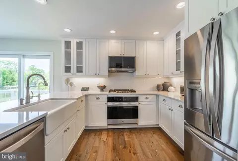 Kitchen - 3930 Cove Rd, Edgewater, MD 21037 photo 1 of 1
