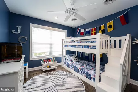 Bedroom - 3930 Cove Rd, Edgewater, MD 21037 photo 6 of 7