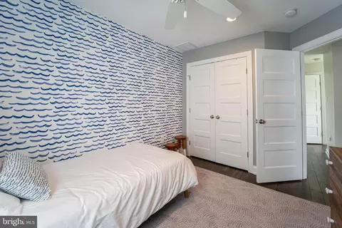 Bedroom - 3930 Cove Rd, Edgewater, MD 21037 photo 5 of 7