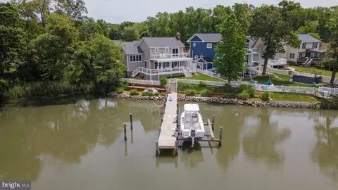 3930 Cove Rd, Edgewater, MD 21037