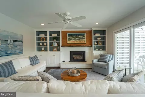 Living - 3930 Cove Rd, Edgewater, MD 21037 photo 3 of 3