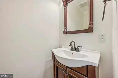 Bath - 225 Dunlap Rd, Pasadena, MD 21122 photo 1 of 2