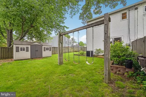 Exterior - 225 Dunlap Rd, Pasadena, MD 21122 photo 5 of 7
